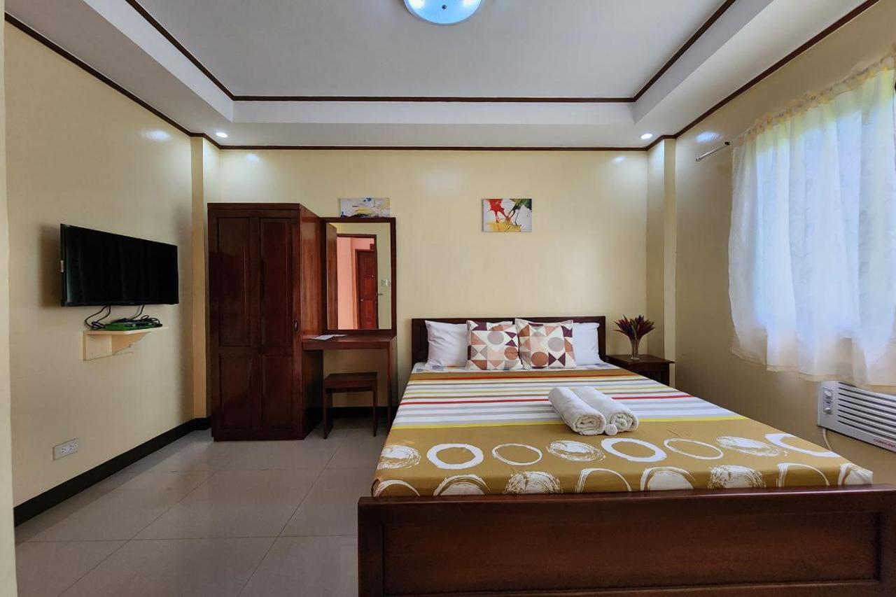 Dinah'S Tourist Inn Puerto Princesa Εξωτερικό φωτογραφία