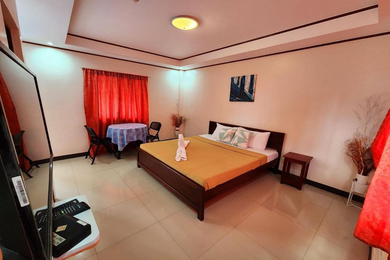 Dinah'S Tourist Inn Puerto Princesa Εξωτερικό φωτογραφία