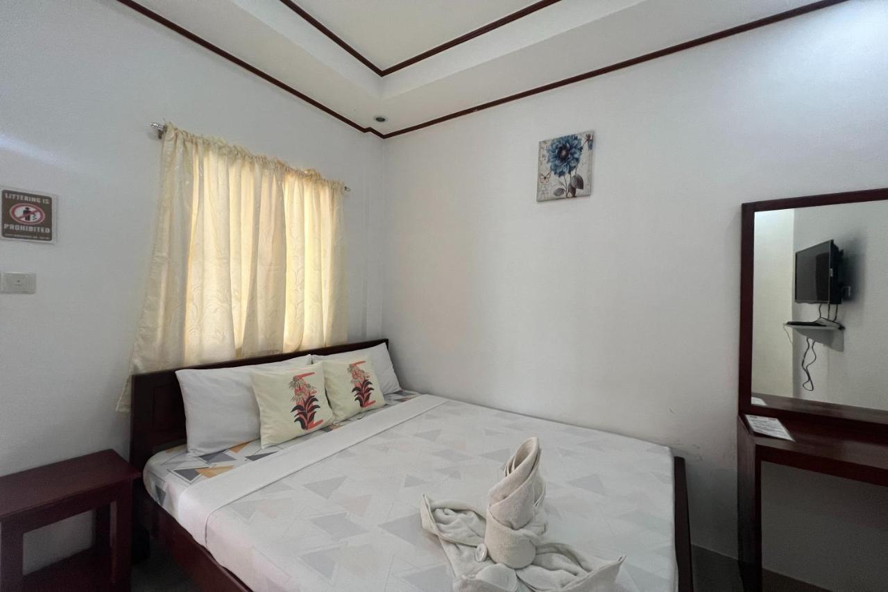 Dinah'S Tourist Inn Puerto Princesa Εξωτερικό φωτογραφία