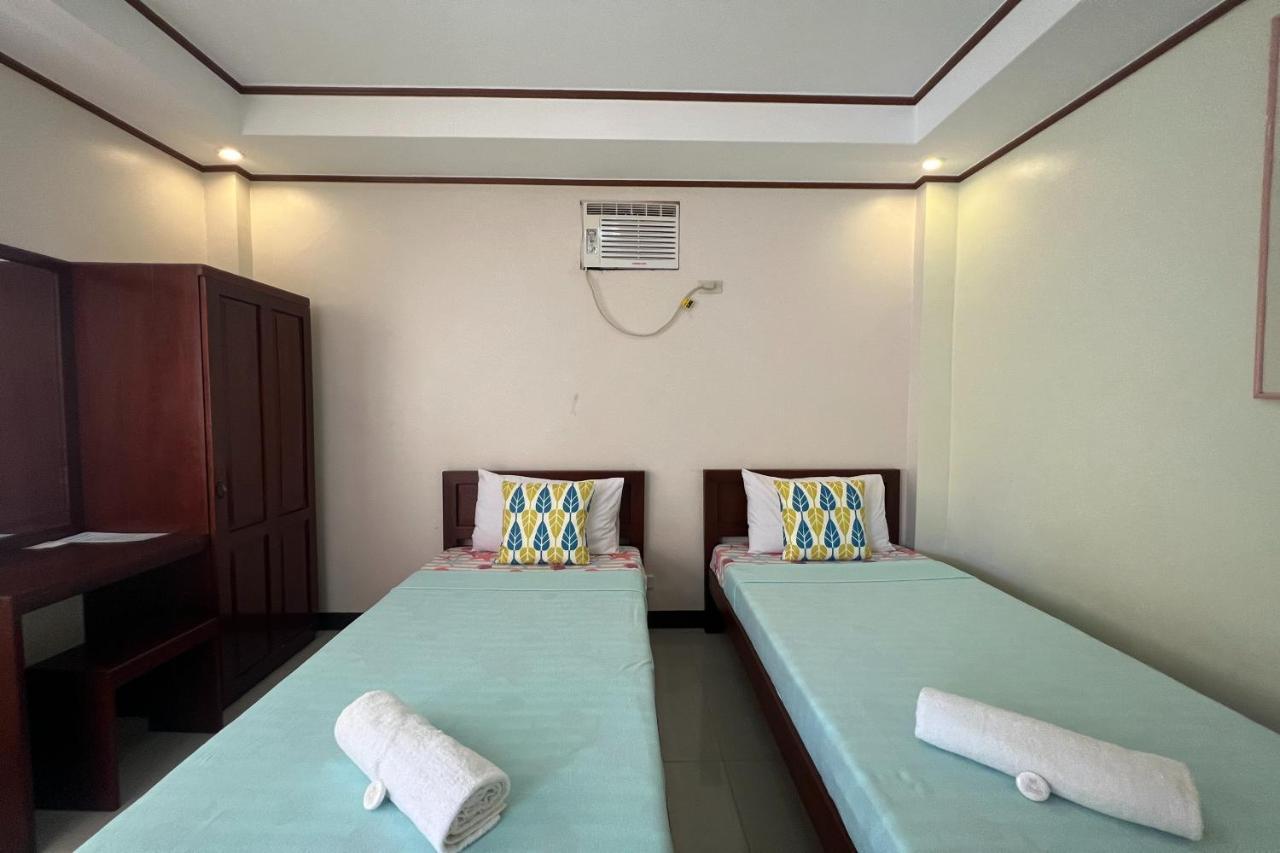 Dinah'S Tourist Inn Puerto Princesa Εξωτερικό φωτογραφία