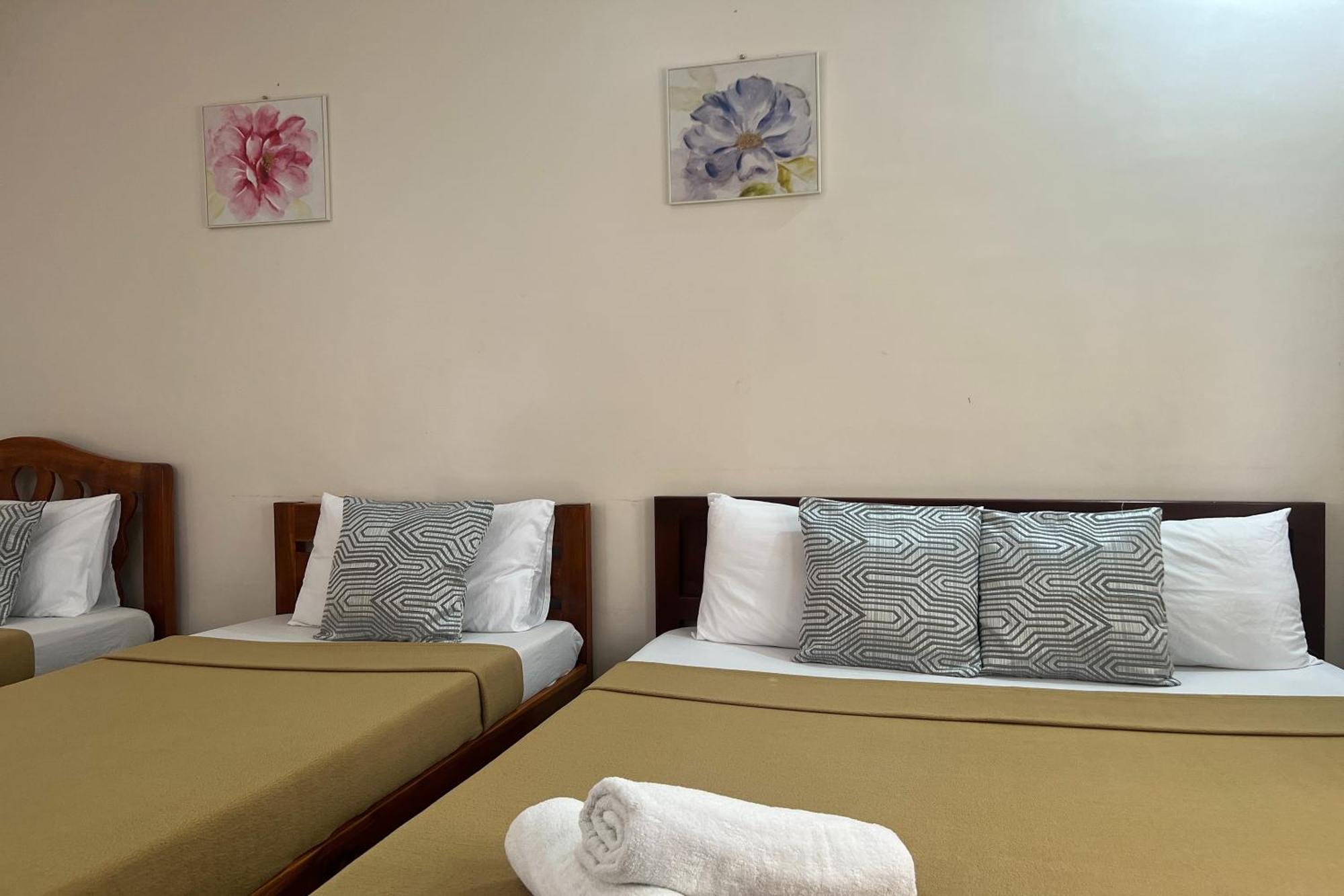 Dinah'S Tourist Inn Puerto Princesa Εξωτερικό φωτογραφία