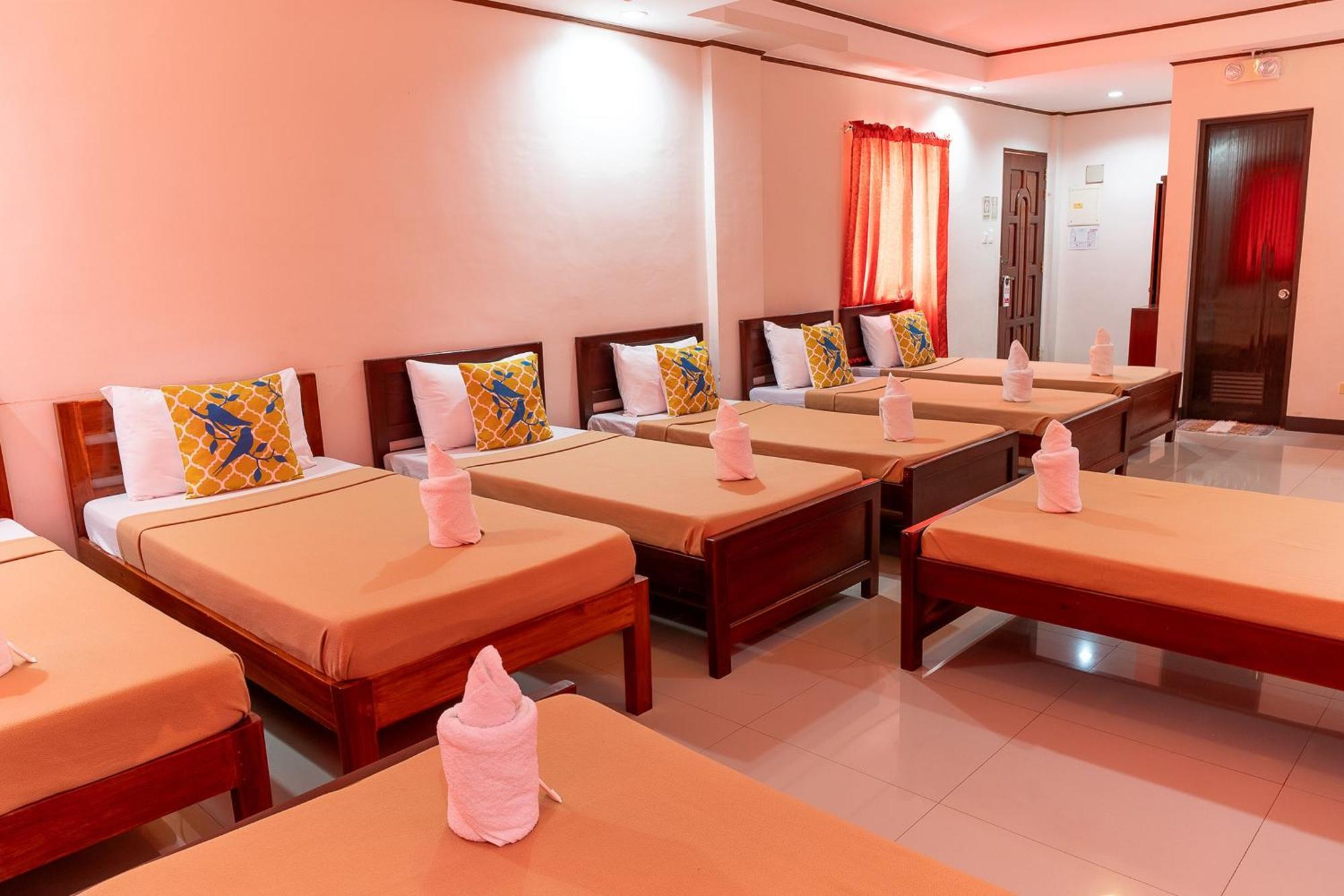 Dinah'S Tourist Inn Puerto Princesa Εξωτερικό φωτογραφία