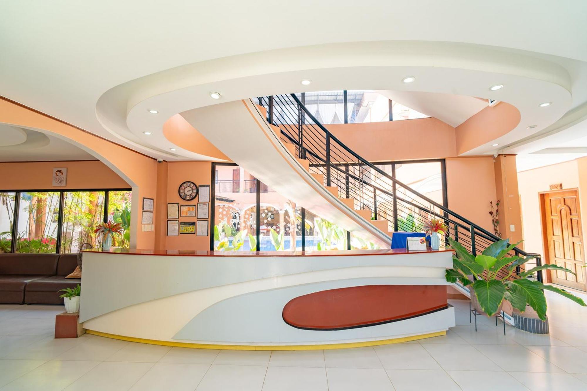Dinah'S Tourist Inn Puerto Princesa Εξωτερικό φωτογραφία